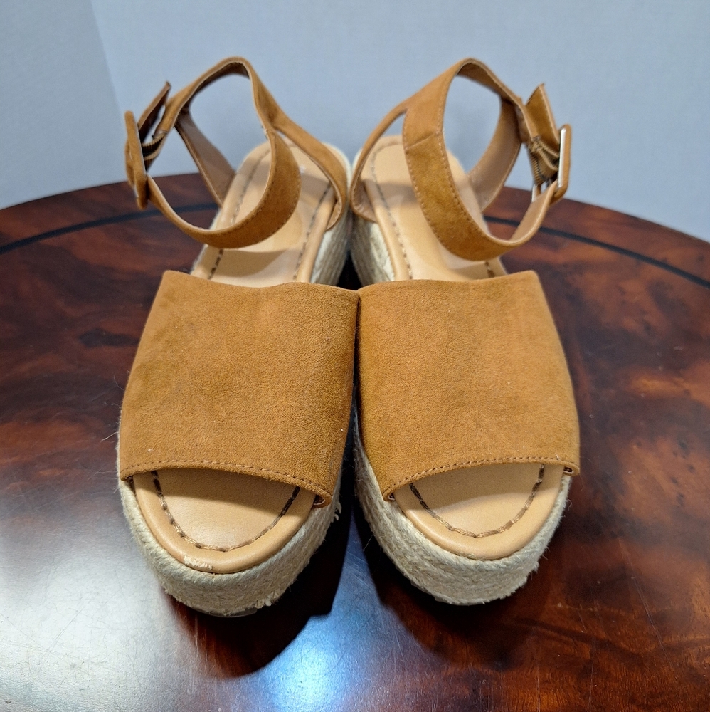 American Eagle Tan Faux Suede Open Toe Buckle Strap Platform Espadrilles Sandals - Picture 2 of 16